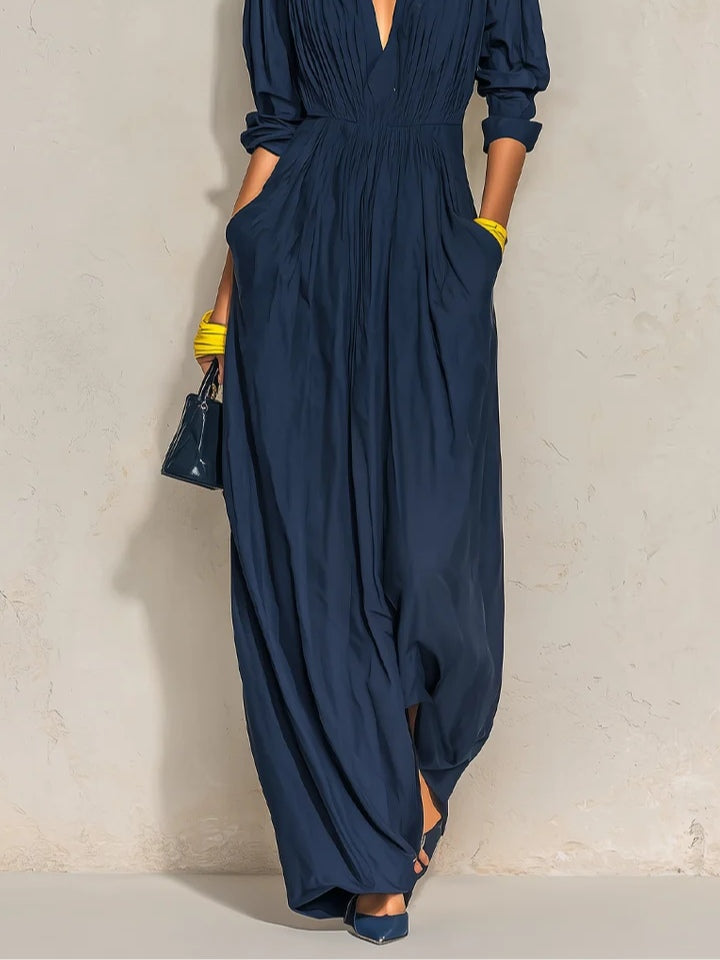 Ofelia | Abito Lungo Plissé con Scollo a V e Collo Alto, Blu Navy