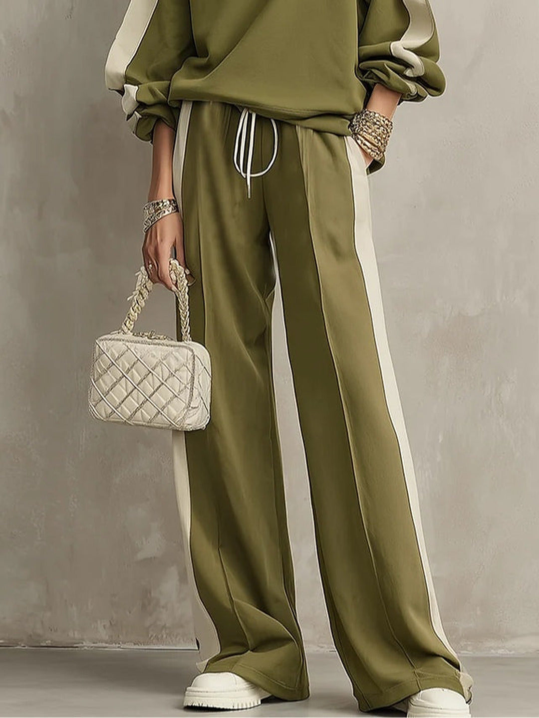 Romina | Completo Felpa e Pantalone con Banda Laterale, Verde Oliva
