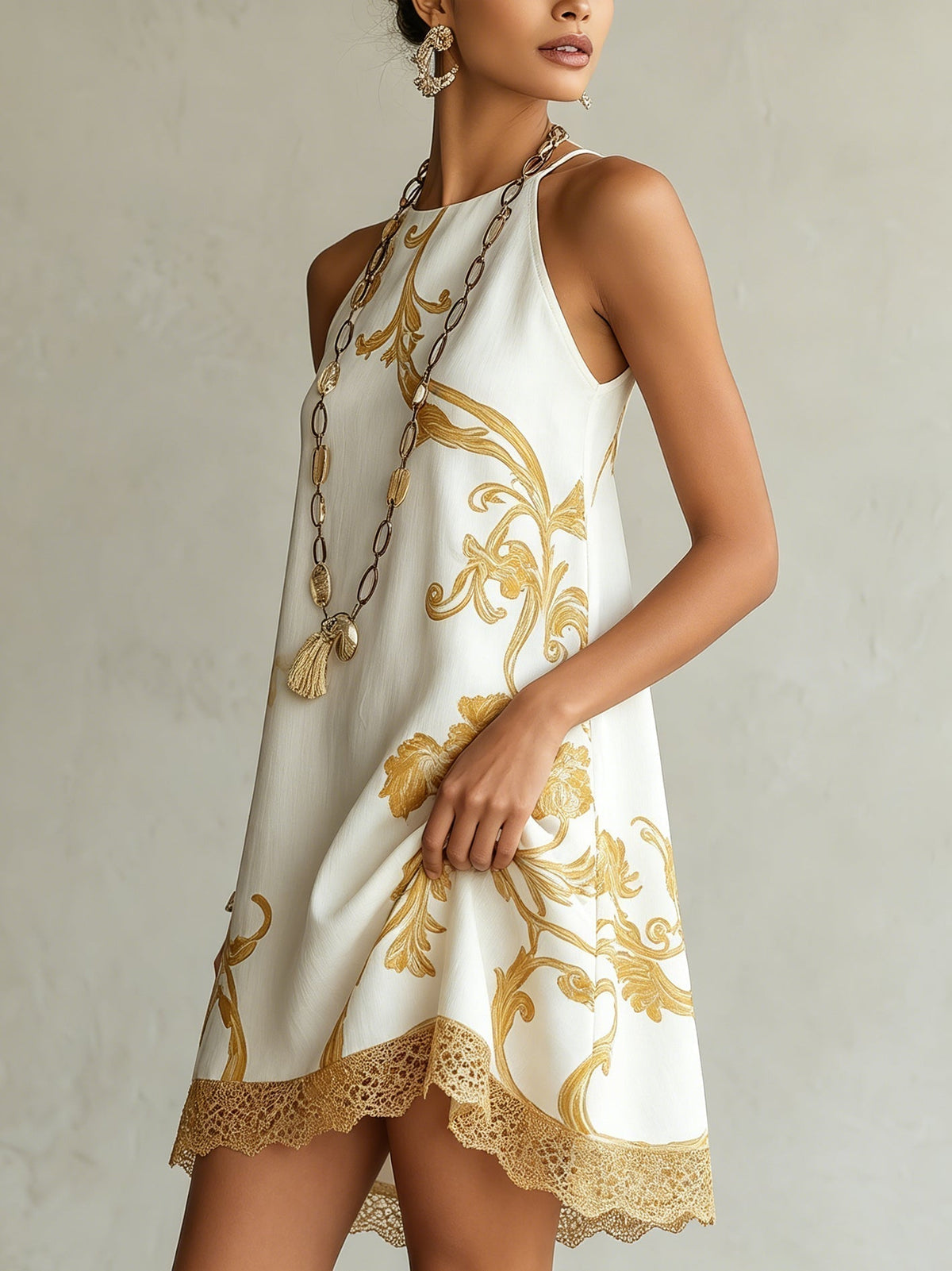 Héloïse | Abito Mini in Pizzo Bianco con Motivi Dorati