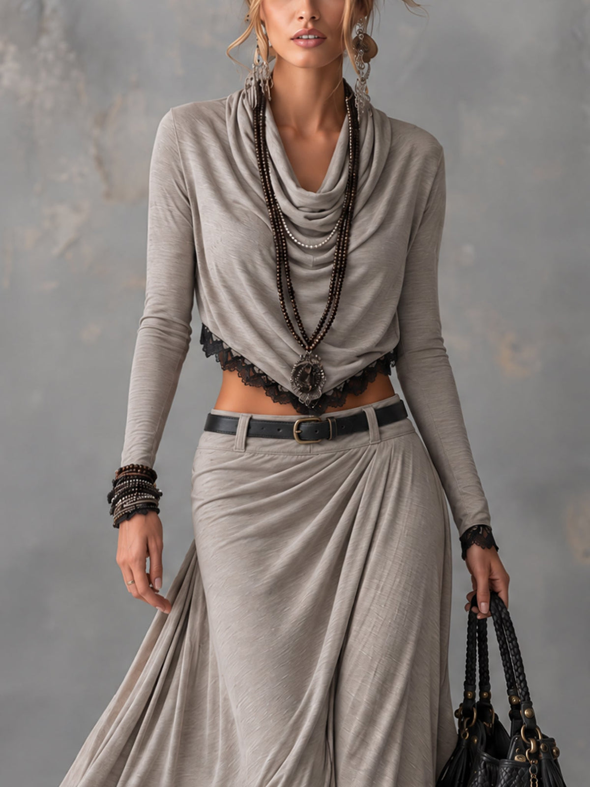 Noa | Completo di top corto elastico con collo drappeggiato grigio e gonna lunga con spacco (cintura inclusa)