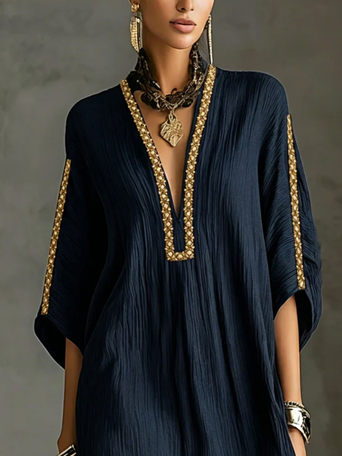 Melysa | Vestito corto blu con scollatura profonda a V