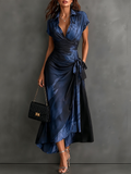 Malesia | Abito midi a portafoglio con stampa astratta blu e nera, colletto a camicia e scollo a V