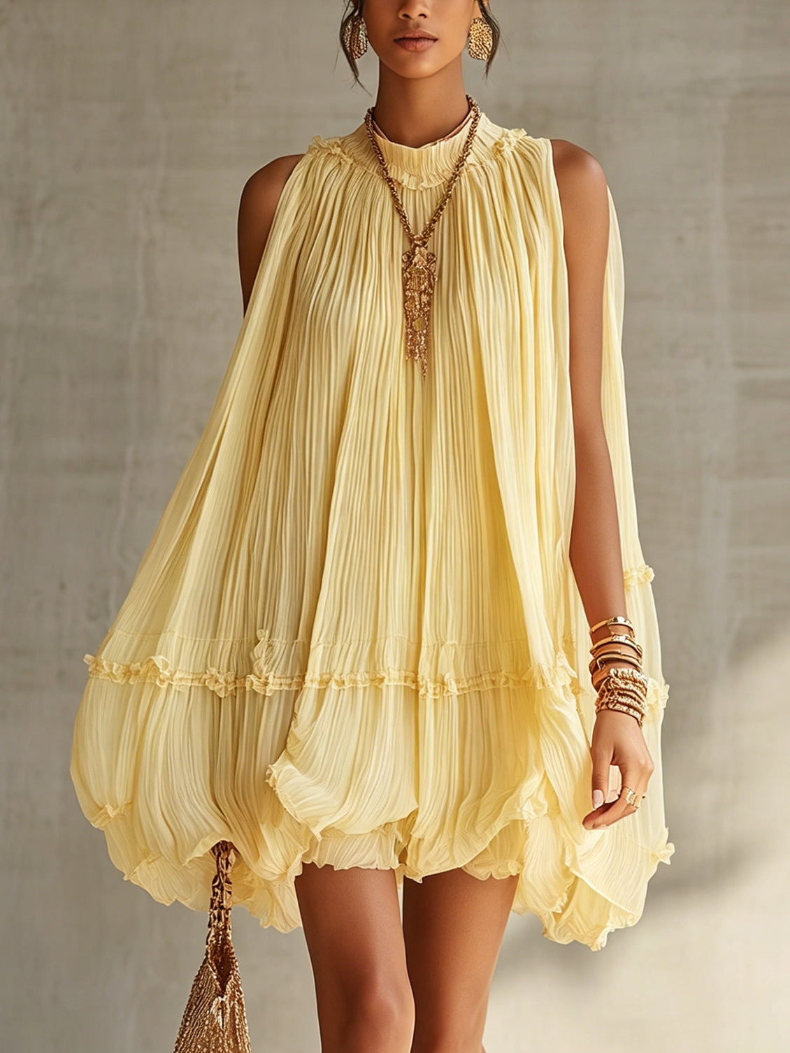 Margaux | Mini Abito a Volant, Collo Halter, Giallo