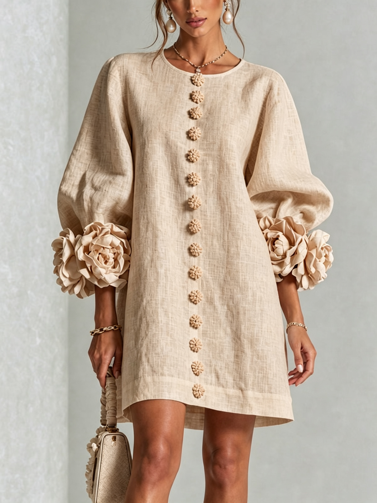 Miriam | Vestito Mini con Bottoni e Maniche