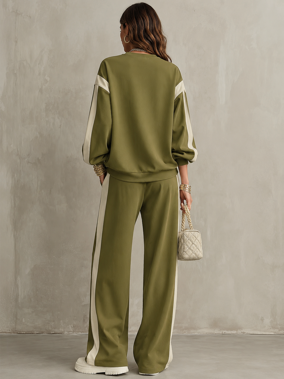Solange | Felpa Verde Oliva Collo Rotondo e Pantalone Largo con Corda Completo Casual