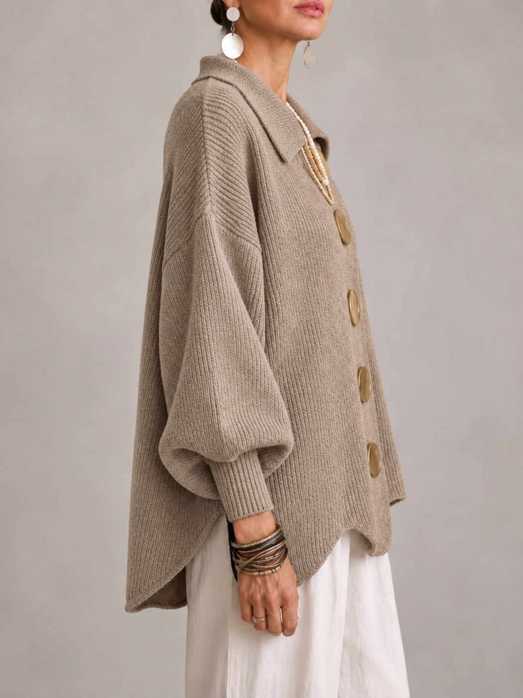 Iolanda | Cardigan Oversize a Coste con Orlo Smerlato, Beige Sabbia