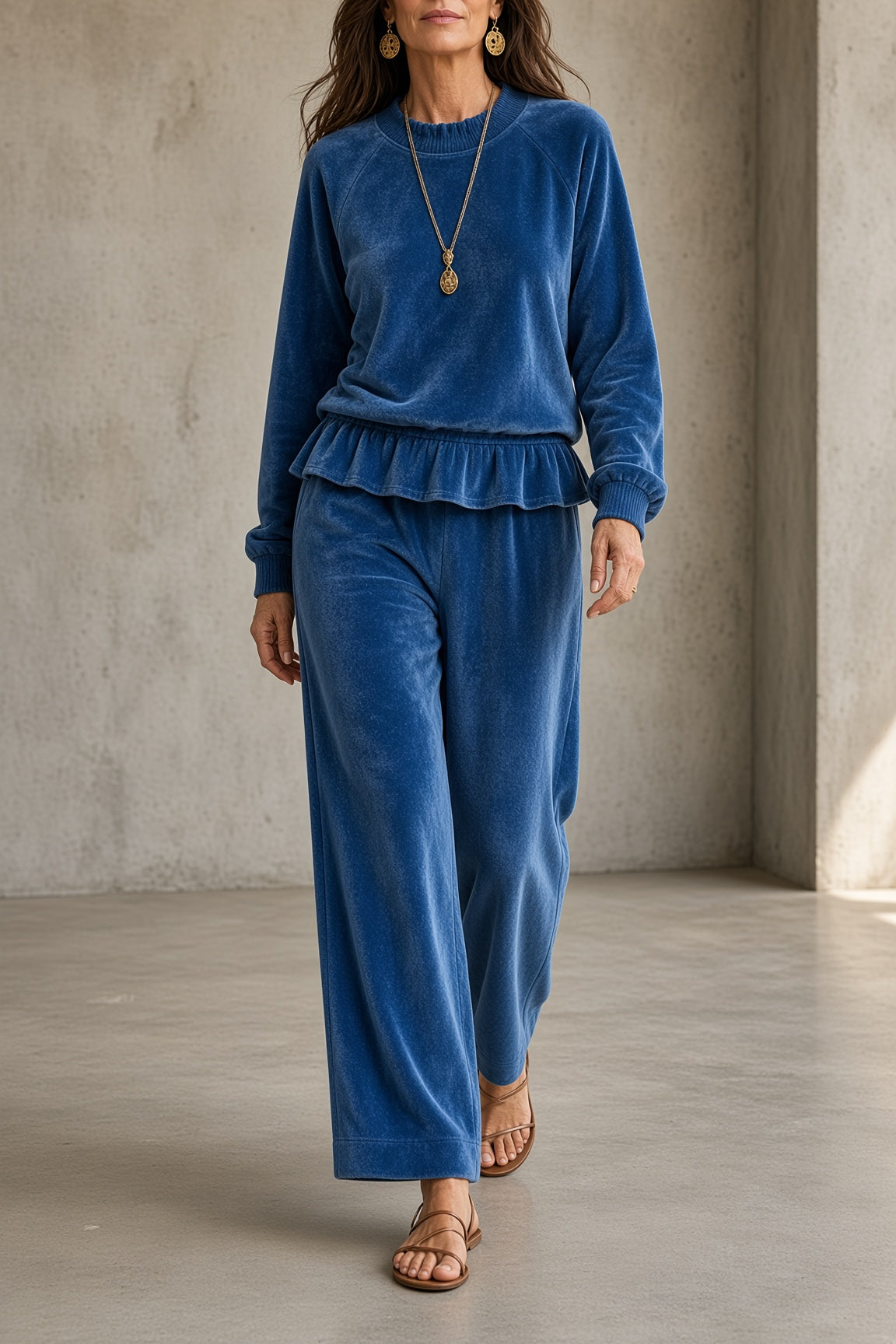 Fabiola | Completo in Velluto con Volant