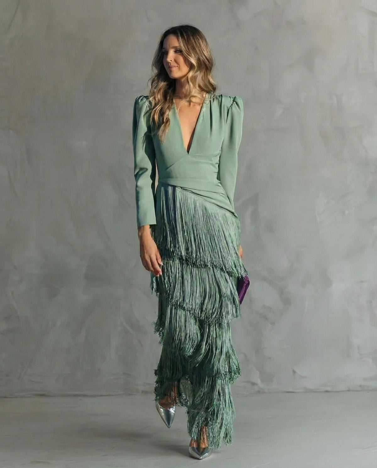 Chiara | Abito elegante con maniche a frange