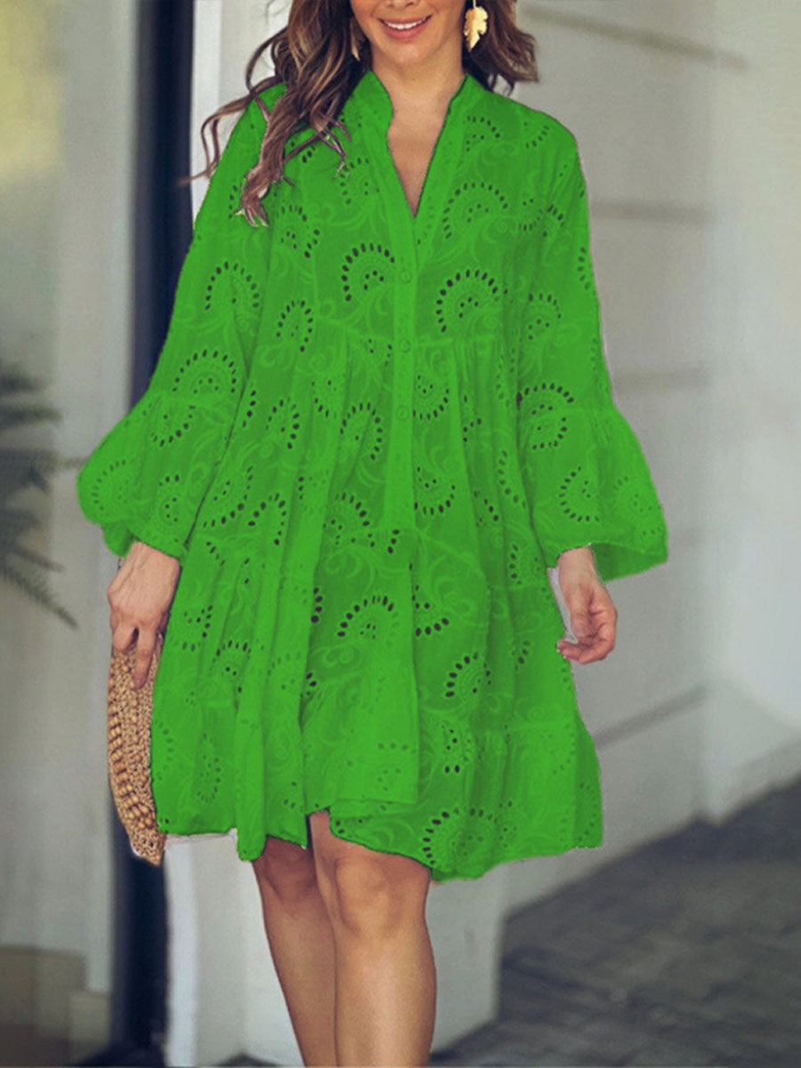Lucía | Vestito Mini in Pizzo Ricamato con Scollatura a V e Manica Lunga