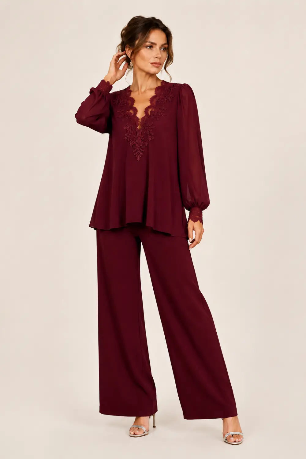 Violantina | Completo Scollo a V con Chiffon a Strati