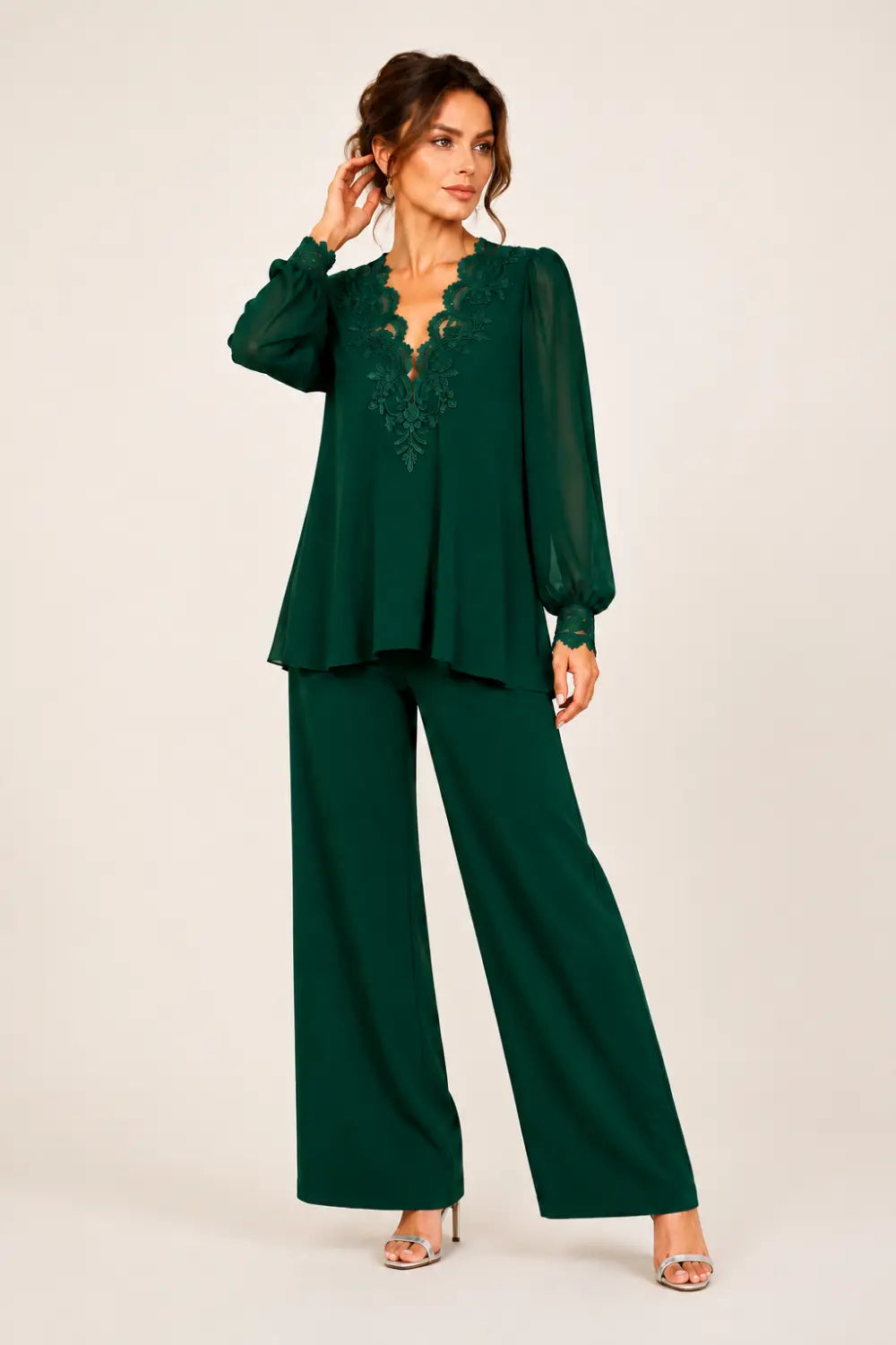 Violantina | Completo Scollo a V con Chiffon a Strati